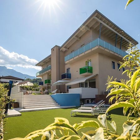Energy Hotel カルチェラーニカ・アル・ラーゴ エクステリア 写真